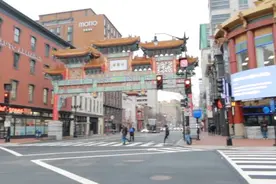 在美华人除夕探访中国城：餐厅门可罗雀，销售额骤降视频封面