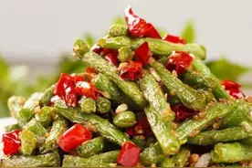 这种常见蔬菜必须炒熟煮透了才能吃图片