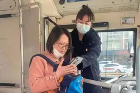 水澄桥和枫桦西路地铁站，都有公交接驳线直达宋城景区图片