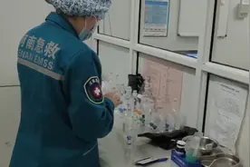 坚守者丨急诊科护士春节值守：节假日都很少陪家人视频封面