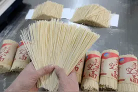 中国年货在印尼畅销，这些商品最受欢迎图片