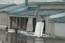 日本：北部地区遭遇强风降雪 部分航班取消视频封面