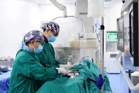 咯血10年，13岁贵州女孩跨越千里来武汉求医，结果令人欣喜图片