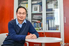 山大物理学院院长陈峰：天下武功，唯快不破图片