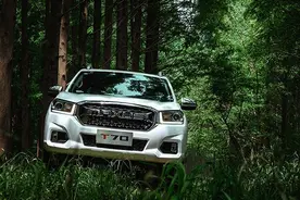 皮卡全面解禁再次提速，两款高端皮卡值得关注，带你迈入皮卡生活图片