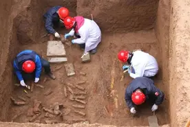西安地铁八号线发现古墓1356座，春节期间已发掘数十座图片
