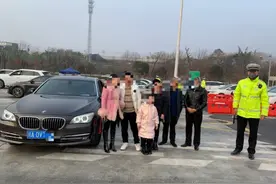 高速“免费”不等于“任行”成都天府机场高速春节期间查处超员违法124起图片