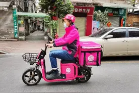 每日优鲜发布《2021就地过年年夜饭报告》异地年货订单涨三倍图片