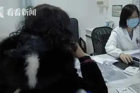 春节连续喝了几场酒，女子酒后吹凉风致面瘫图片