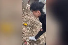 小伙为“讨好”准丈母娘吃3碗饭撑到吐，女友：他平常饭量小视频封面