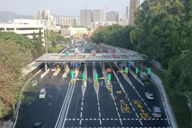 改造后的北环高速广从站顺利完成春节假期交通保障图片
