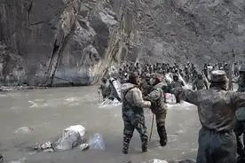 中印边境冲突中，“英雄团长”身边的翻译战士曝光，系鲁东大学法学院大学生图片