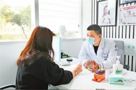 植发师：“头”等大事自然一丝不苟图片