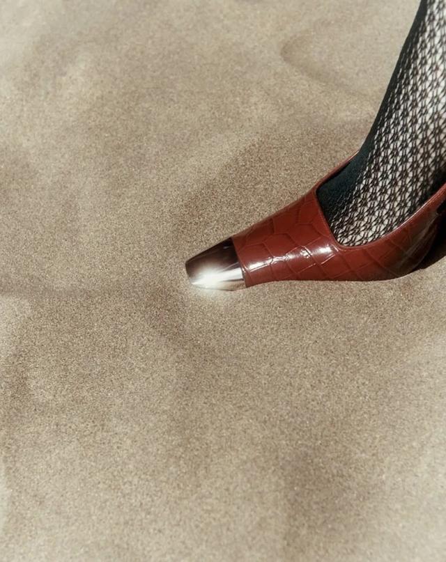 入春第一鞋，怎么有点眼熟？