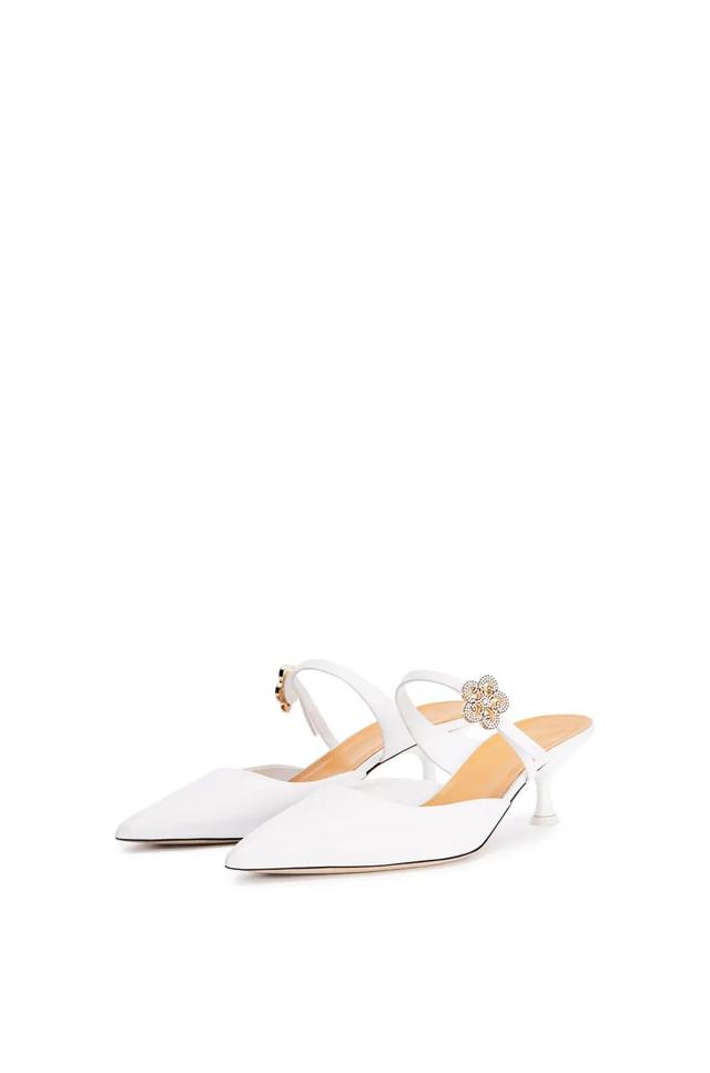 入春第一鞋，怎么有点眼熟？