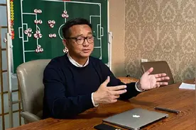 淄博蹴鞠宣布免去功勋主帅侯志强职务，官微再次遭“讨薪围攻”图片