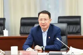 曾在3次公开选拔中胜出的他，跨省后3年3度履新图片