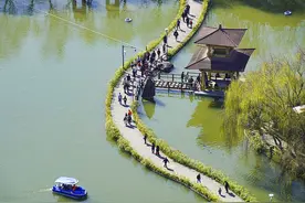 浙江温州：市民公园踏青乐享春光图片