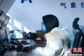 青海“空管人”：护航天路 守望团圆图片
