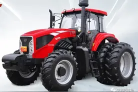 东方红两款2004拖拉机，价格相差20万，到底该咋选？图片