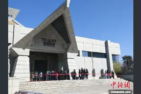 唐宫夜宴带火河南博物院：游客争相打卡，考古文创热卖图片