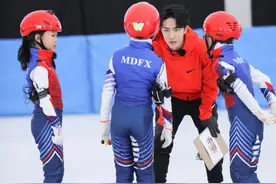 “天天兄弟”体验一日家教，看王一博如何带娃图片