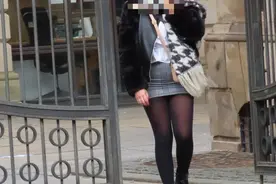 惊悚！苏格兰女子街上突然咬掉男子舌头，断舌被海鸥吃掉……图片