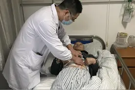 突破高龄“手术禁区”，81岁大爷结肠癌术后一周出院图片