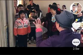 祝寿吼出来！山东7岁女孩霸气喊话给老姥爷祝寿，网友：气质到位，长大了能当将军图片