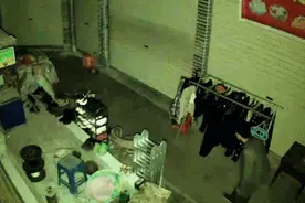 好可恶！泸州男子专偷女士内衣……警方呼吁，勇敢报警图片
