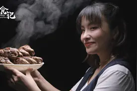 成都达人五步啃完一个兔头！《奇食记》够奇，专拍重口味的“奇葩”美食图片