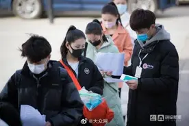 实拍山艺复试现场：戏剧学院报录比近400：1图片