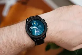 31个国家的三星Galaxy Watch用户获得心电图读数与血压监测功能图片