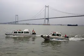 生态环境部：长江生态环保形势依然严峻复杂，仍存在突出问题图片