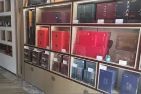 实探福州市场：茶企纷纷下架“天价岩茶”图片