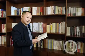 全国人大代表别必亮：书是“二手”知识不是“二手”支持搭建二手书回收平台图片