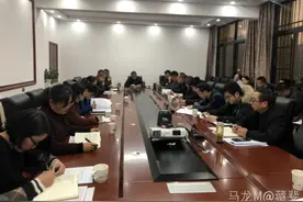 马龙区委组织部召开“去年怎么看、今年怎么干”务虚工作会图片