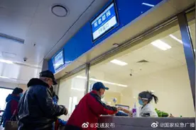 北京老人乘公交能刷身份证了 北京将推52项措施方便老年人图片