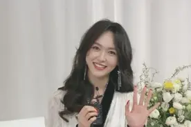 幸福感满满！唐嫣分享育儿观：陪伴最重要图片