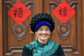 新华社记者新春探访“春运母亲”视频封面
