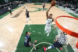 NBA | 雄鹿专找软柿子捏 字母哥提前打卡下班图片