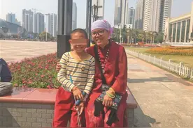 9岁就会两门外语！南宁一母亲独自带娃在家自学，律师：此举违法图片