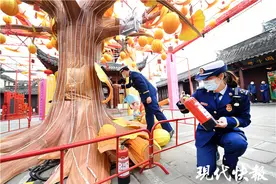 元宵节南京消防安保用上高科技：物联网实时监控火灾隐患图片