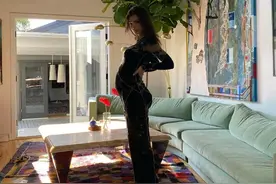 谁说孕妇装太“土”？穿搭也可以很时尚图片