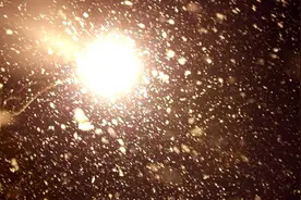 52秒｜“牛”年初雪！聊城平均降水量15.6mm，70发炮弹17枚火箭人工增雪图片
