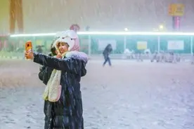 时隔11年，郑州再度迎来“雷打雪”这场雪下得真轰动图片