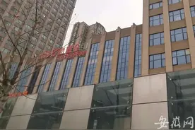 合肥一公寓天台发现男尸：身份不明，疑似坠亡图片