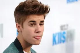 这位27岁的大男孩把一辆劳斯莱斯魅影爆改成了“未来座驾”图片