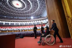 “校长妈妈”张桂梅获全国脱贫攻坚楷模荣誉称号图片