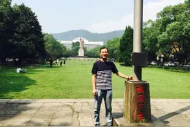 这位科学家不管在哪吃晚饭，都要再去趟实验室，最欣赏阿甘心无旁骛勇往直前图片
